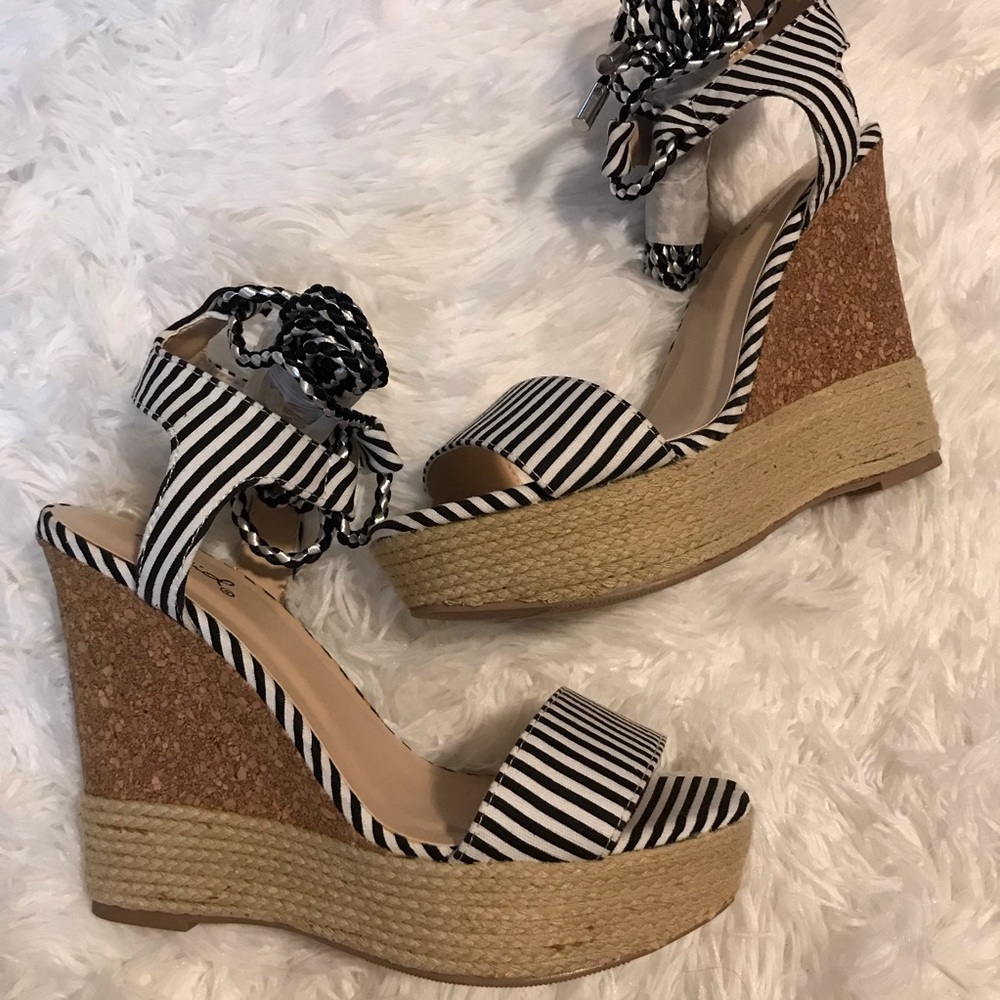 Qupid ankle tie wedges